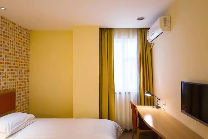 Гуанчжоу: Home Inn Guangzhou Panyu Xiajiao Metro Station Shaxi International Hotel Supplies City