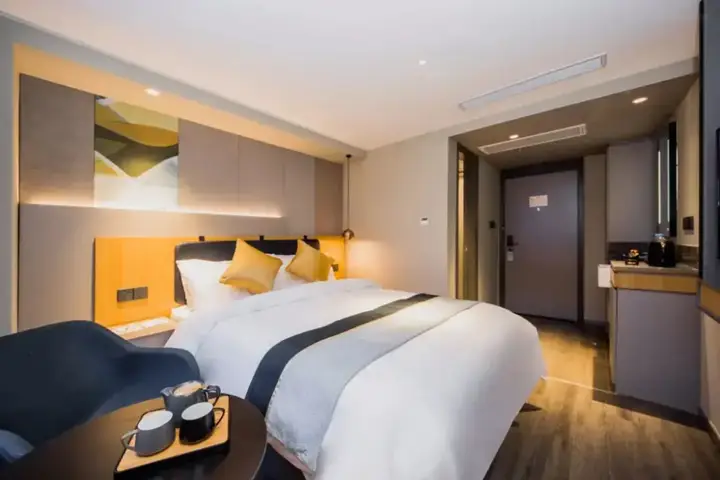 Шанхай: Home Inn Shanghai Lujiazui Oriental Pearl Hotel