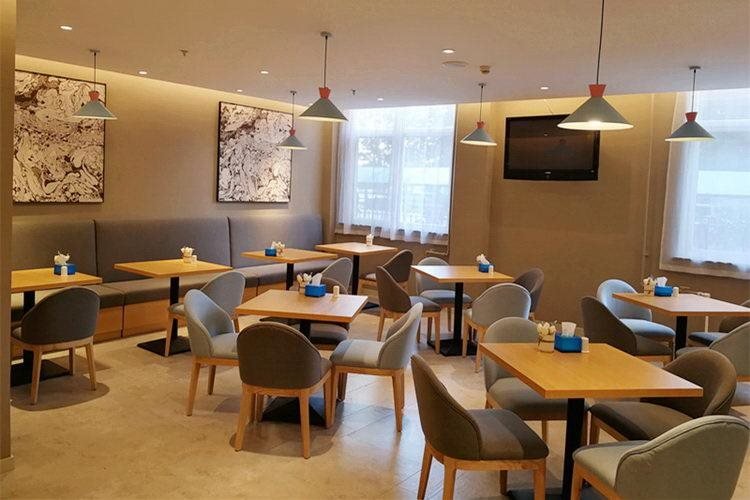 Шицзячжуан: Home Inn Shijiazhuang North Railway Station West Heping Road Taihua Street