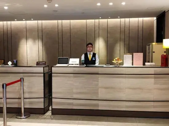 Чжэнчжоу: Homeinn Plus Hotel (Zhengzhou Erqi Wanda Plaza Second People's Hospital Subway Station)