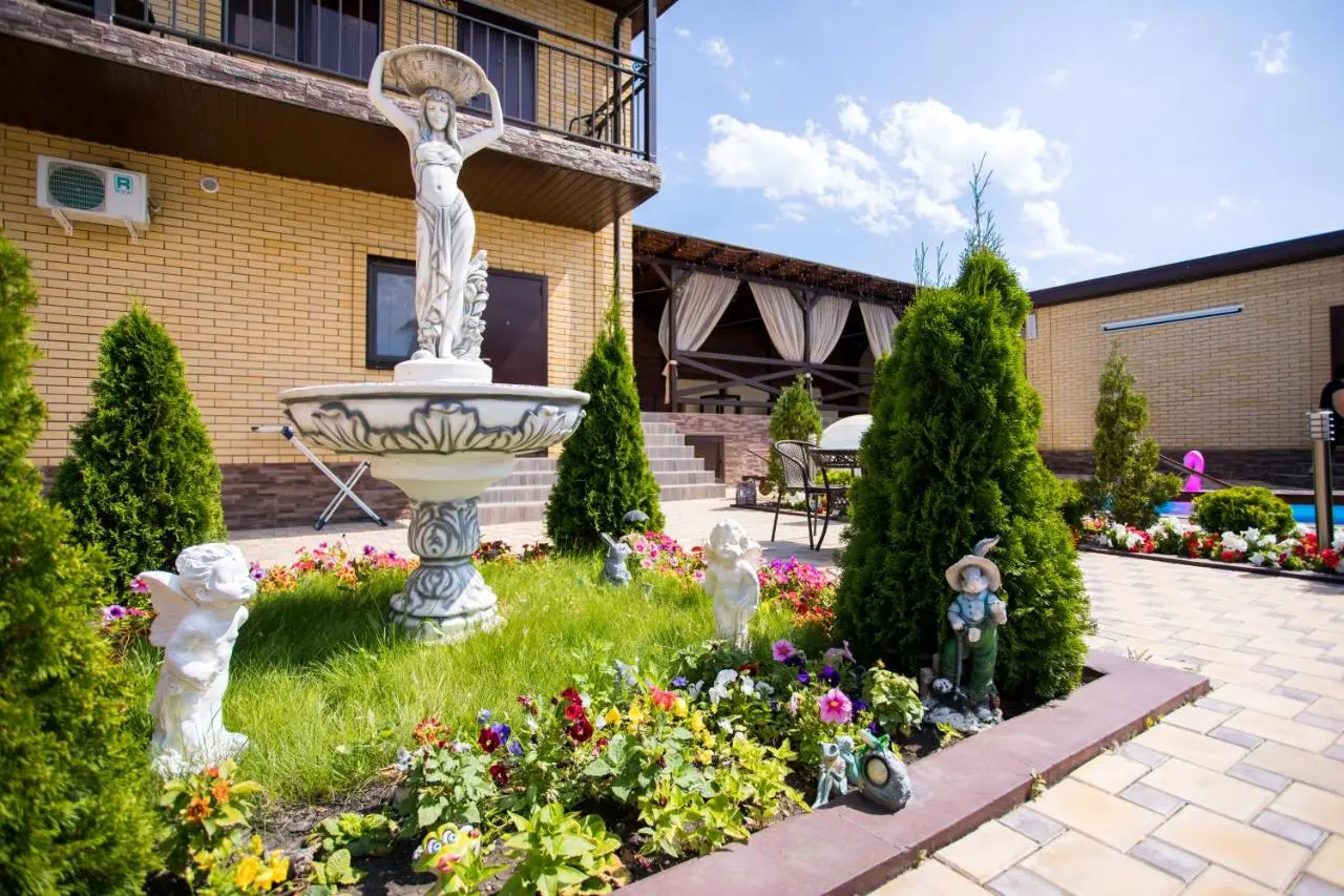 Витязево: Hotel ZET