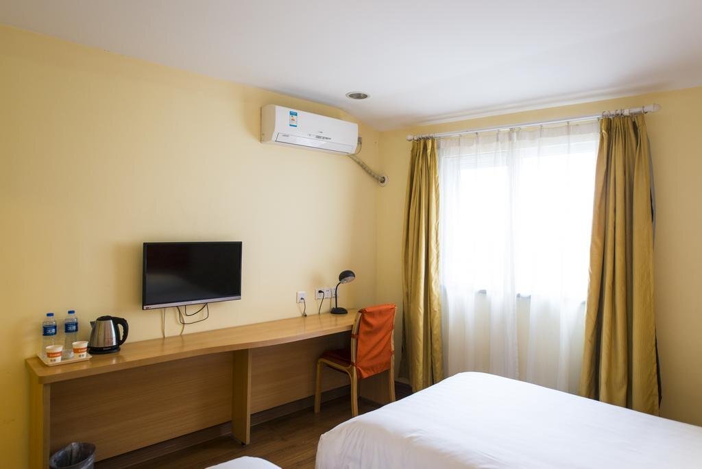 Ухань: Home Inn Wuhan Zhongjiacun Metro Station