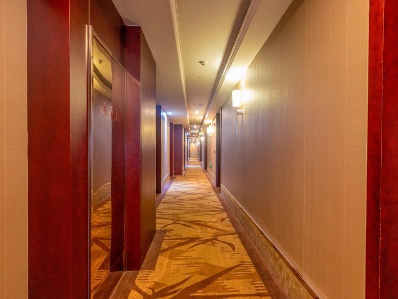 Нанкин: GreenTree Alliance Nanjing South Railway Station Mingfa Plaza Hotel