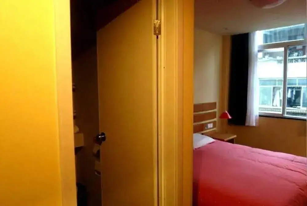 Чэнду: Home Inn Chengdu Luomashi Metro Station