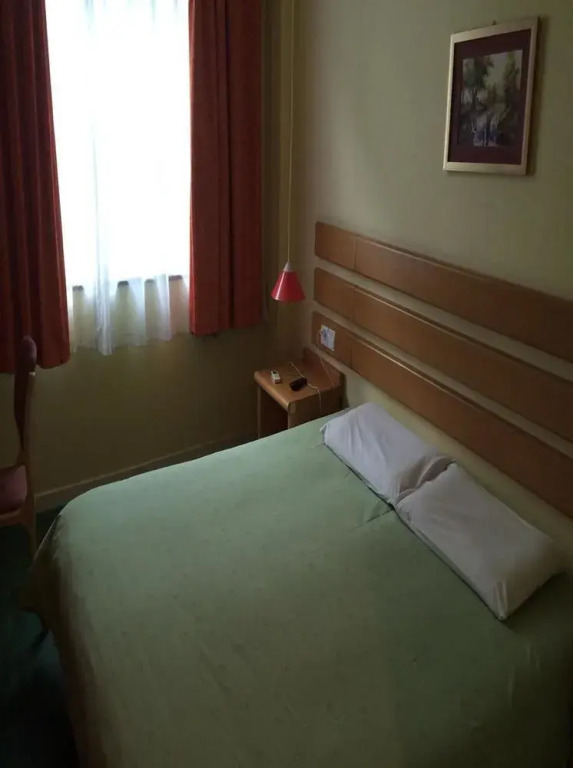 Чэнду: Home Inn Chengdu Luomashi Metro Station