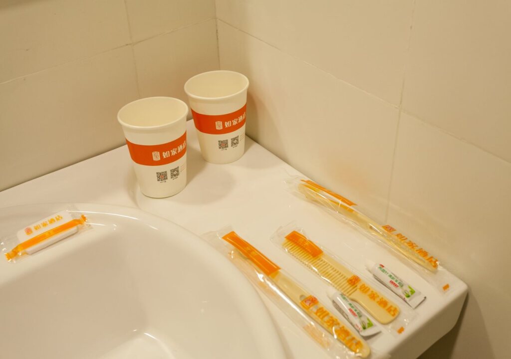Чэнду: Home Inn Chengdu New Exhibition Center Tianfu Street Number Three