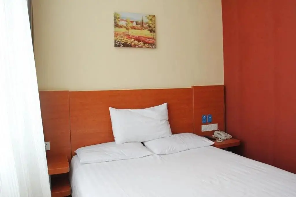 Синьчжоу: Hanting Express Xinzhou North Qiyi Road Hotel