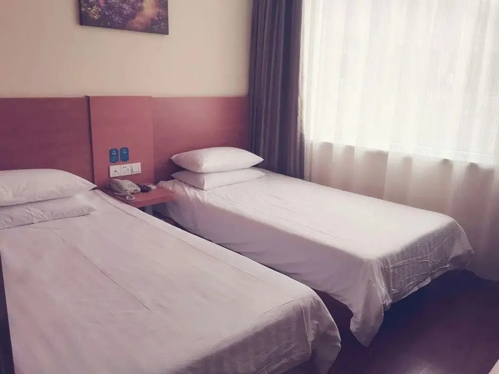 Синьчжоу: Hanting Express Xinzhou North Qiyi Road Hotel