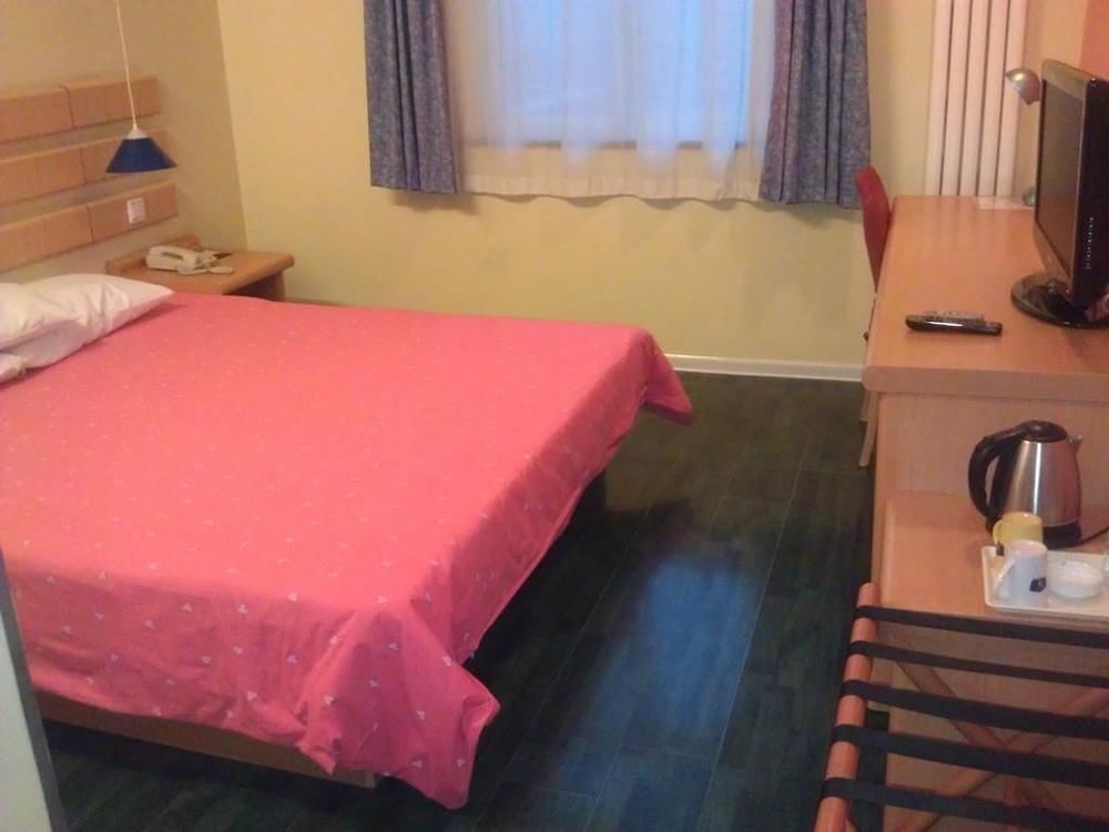 Пекин: Home Inn