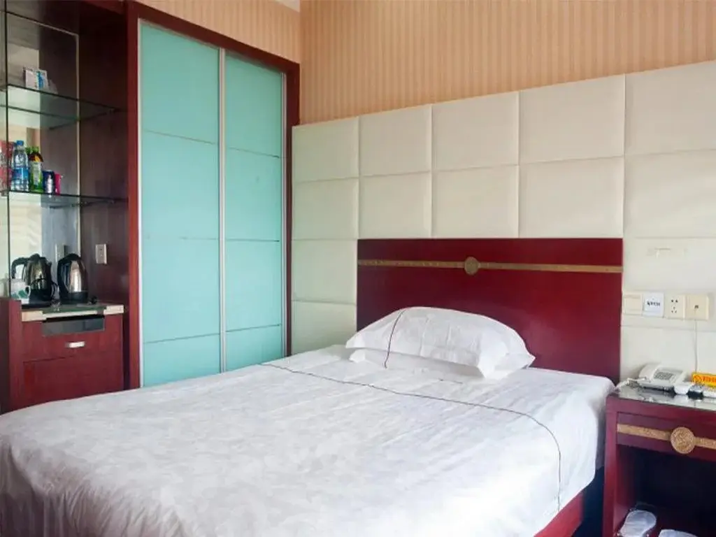 Наньтун: Haimen Yuanfen Tiankong Business Hotel