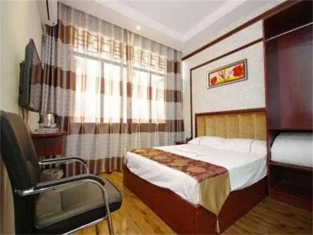 Ибинь: Qiqi Business Inn