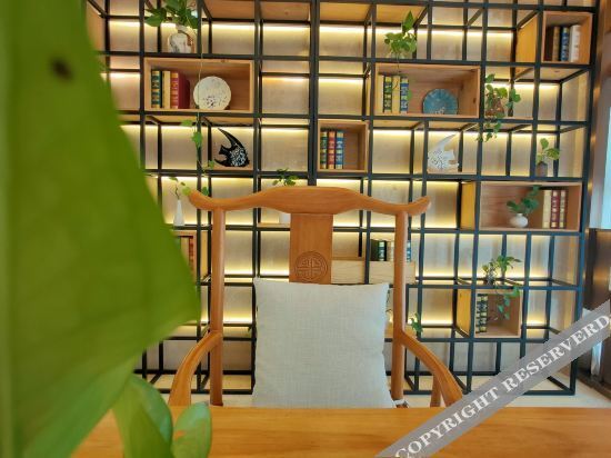 Дажоу: Dazhou Yimeijia Zhongtian Holiday Hotel