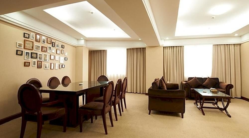 Нинбо: Ningbo Asia Pacific Four Seasons Hotels