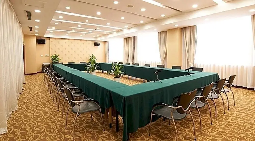 Нинбо: Ningbo Asia Pacific Four Seasons Hotels