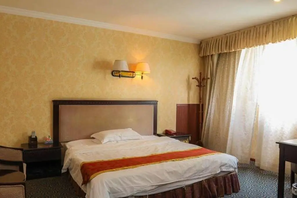 Shangxi Deng Holiday Hotel — фото 1