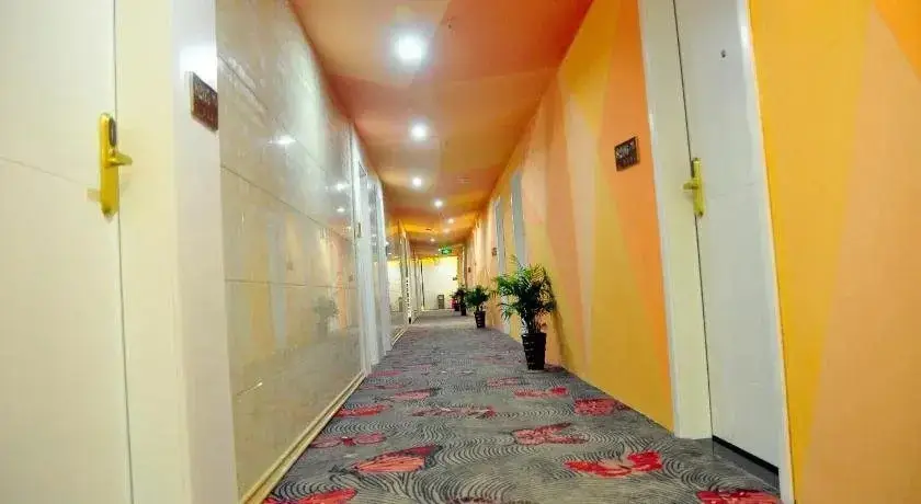 Чжанцзяцзе: Zhangjiajie Weiyi Fashion Hotel
