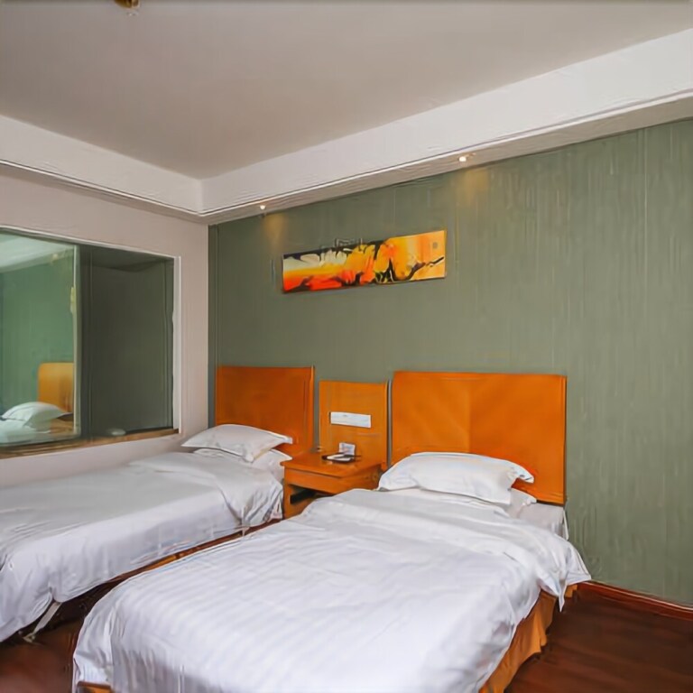 Ляньюньган: Mingguo Business Hotel