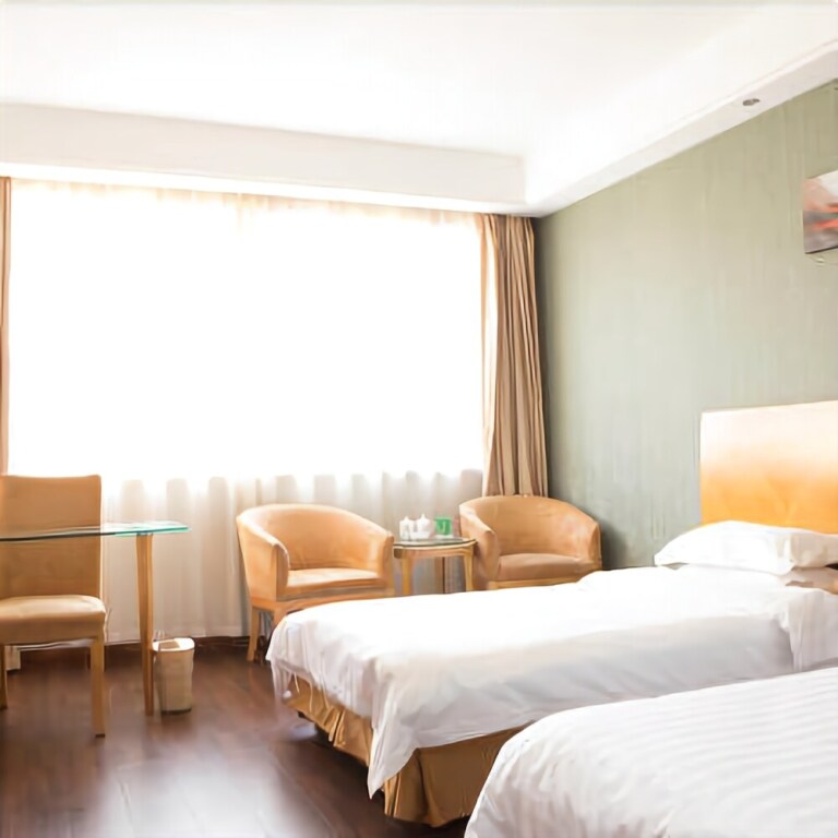 Ляньюньган: Mingguo Business Hotel