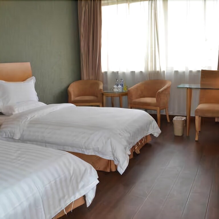 Ляньюньган: Mingguo Business Hotel