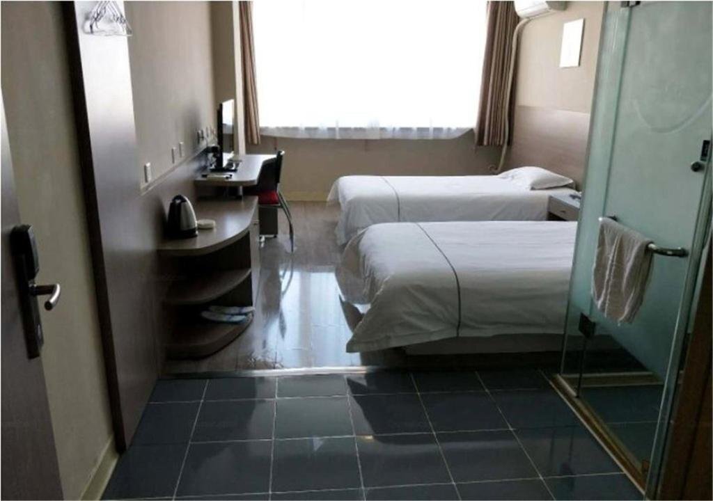 Шицзячжуан: Yijia 365 Hotel Chain (West Street Museum Subway Station Branch)