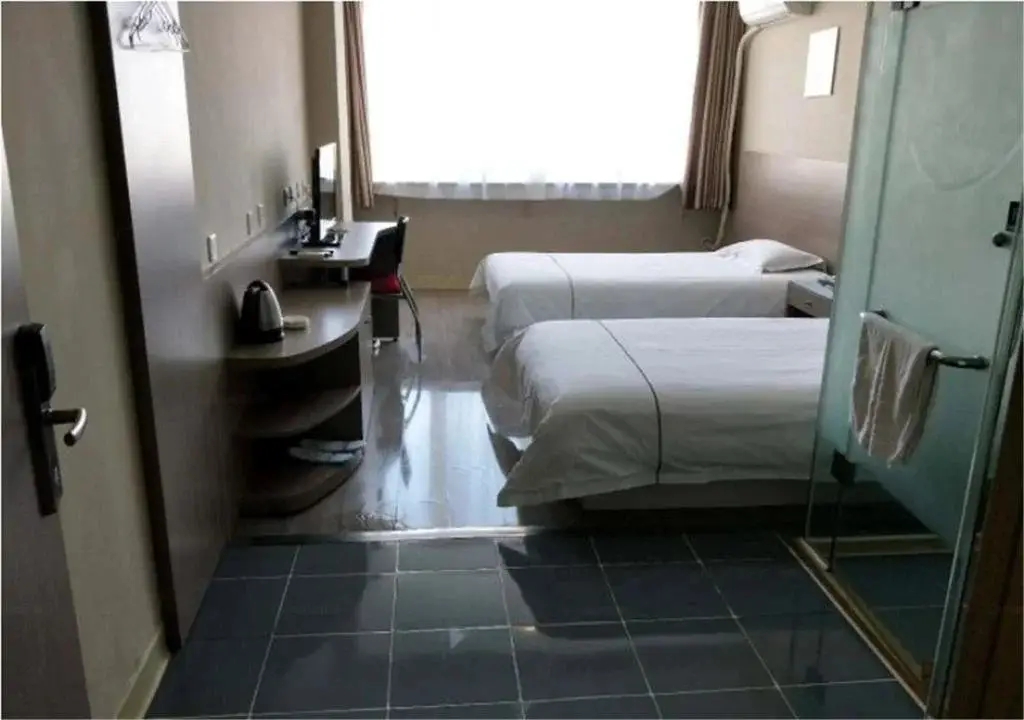Шицзячжуан: Yijia 365 Hotel Chain (West Street Museum Subway Station Branch)