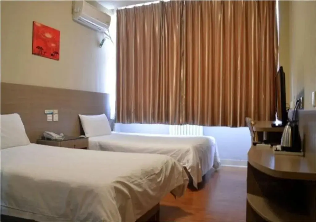 Шицзячжуан: Yijia 365 Hotel Chain (West Street Museum Subway Station Branch)