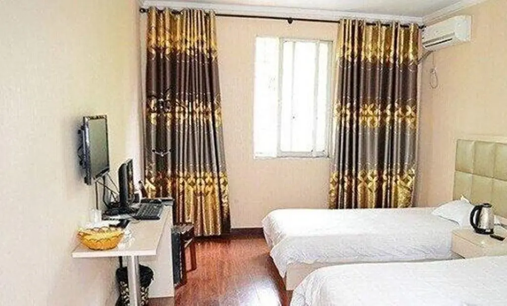 Сянфань: Lujiaomen Inn