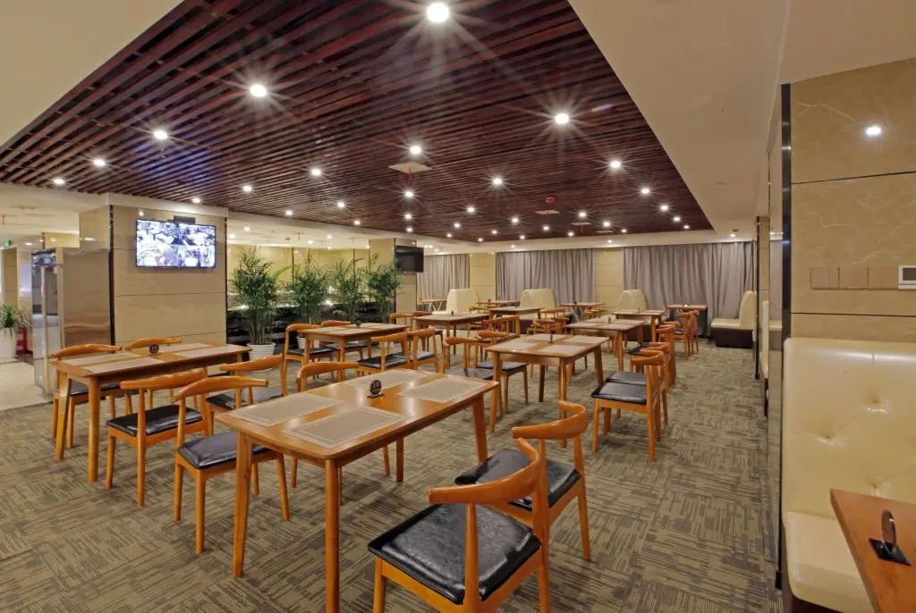 Чжанцзяцзе: Days Hotel Zhangjiajie