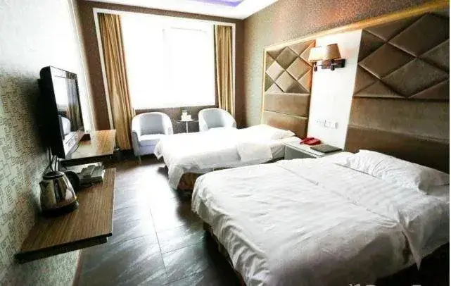 Мяньян: Yanting Jinxin Business Hotel
