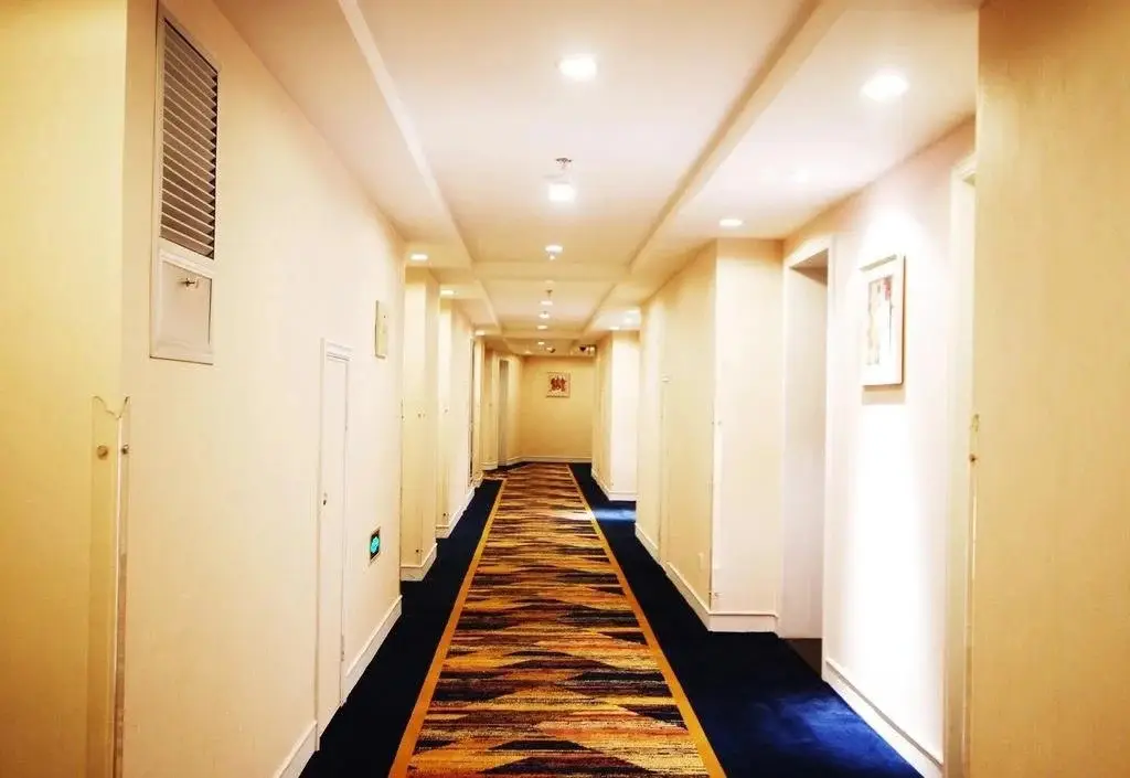 Цзясинь: Tongxiang Jiali Hotel