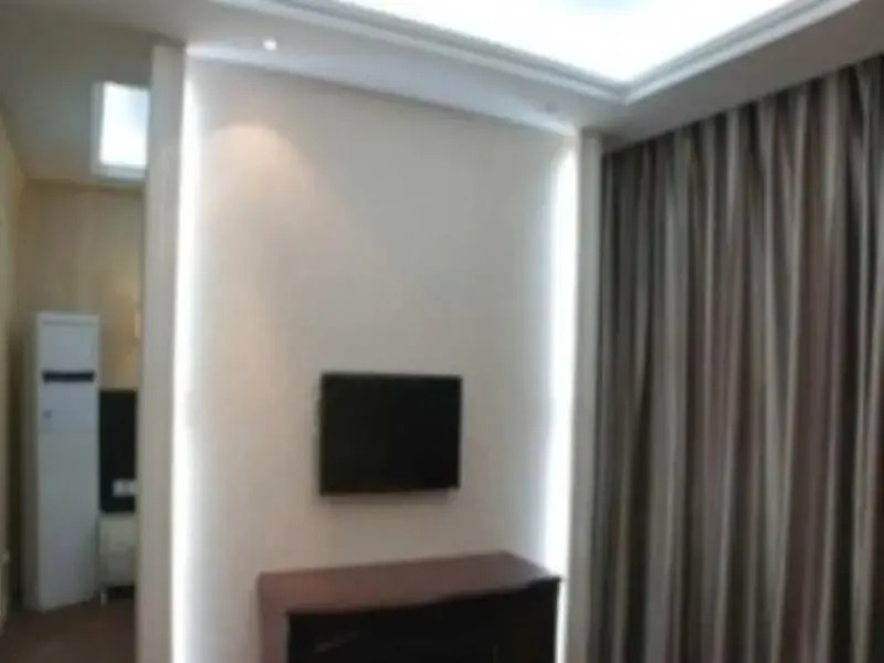 Zhongtian Seaview Hotel (Zhanqiao Railway Station)(中天海景酒店(青岛栈桥火车站店)) — фото 1