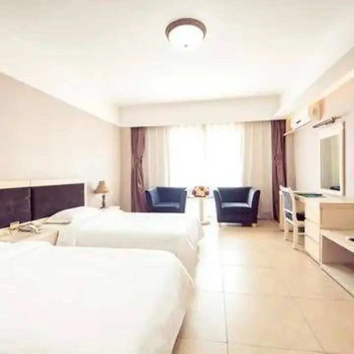 Циньхуандао: Longxing Holiday Hotel