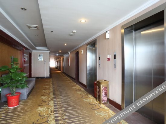 Юэян: Dongfanghong Ruika Hotel