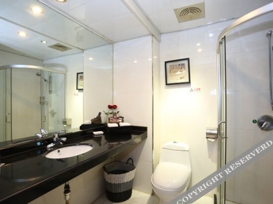 Юэян: Dongfanghong Ruika Hotel
