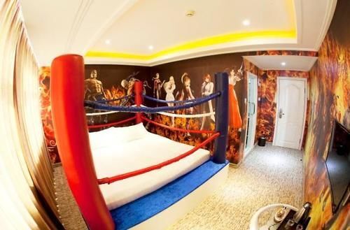 Далянь: Yepu Night Theme Hotel- Dalian