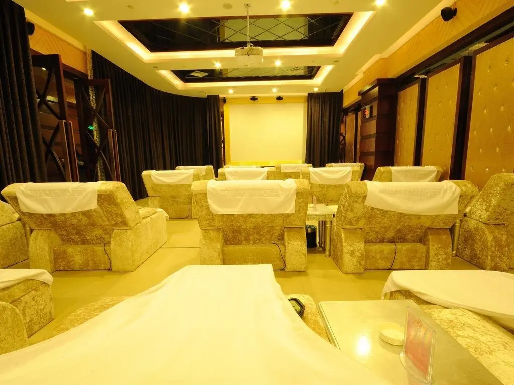 Чаоян: Chaoyang Huafu Wanguo Hotel