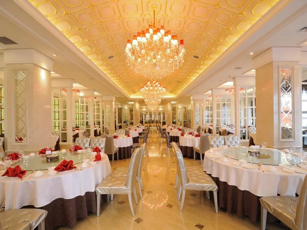 Чаоян: Chaoyang Huafu Wanguo Hotel