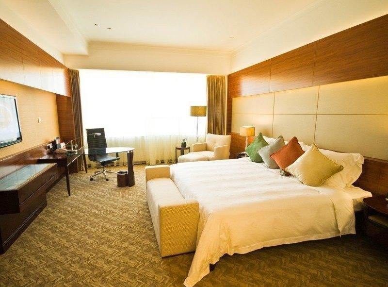 Мейчжу: Golden Bay International Hotel