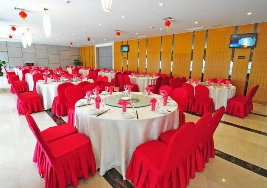 Чжанцзяцзе: Zhangjiajie Huatian Hotel