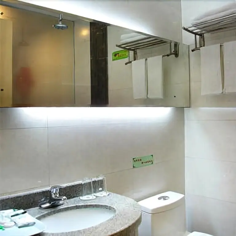 Тайюань: Taiyuan National Defence Hotel