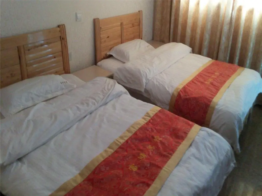 Яань: Fujing Inn