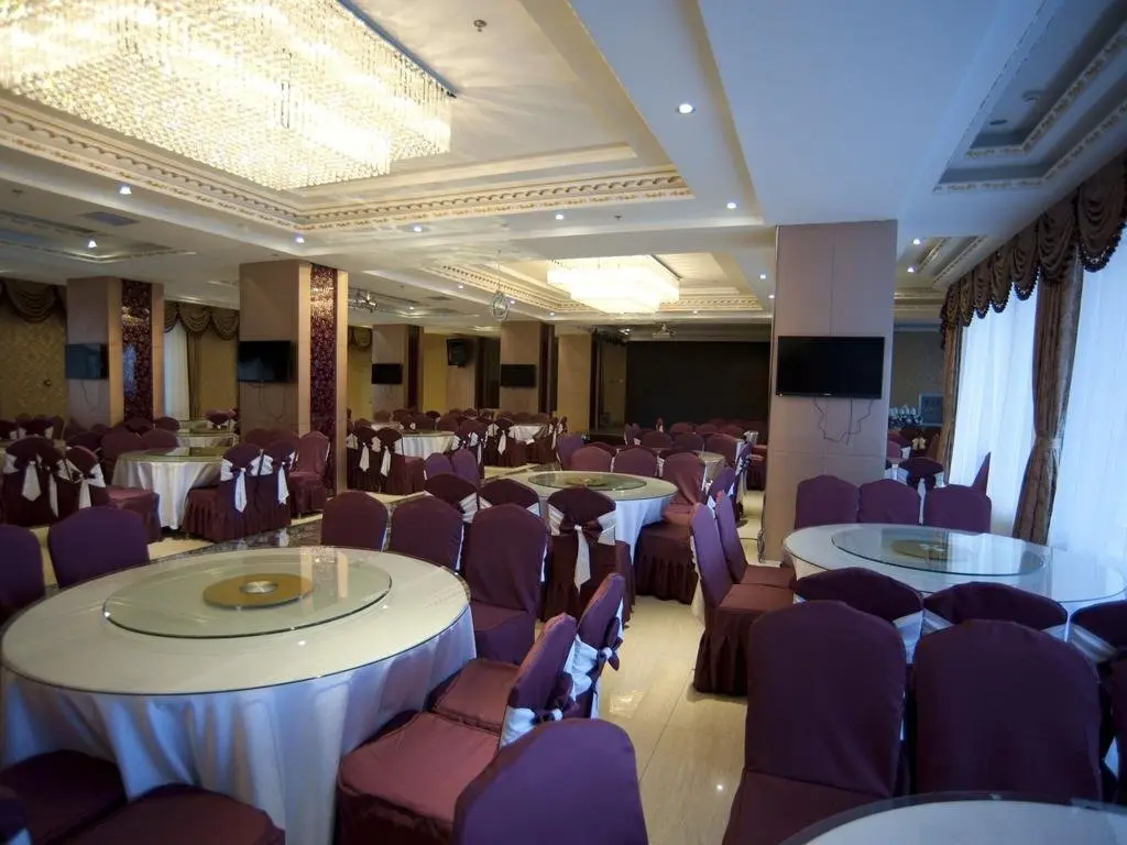 Цзямусы: Ding Te Hotel
