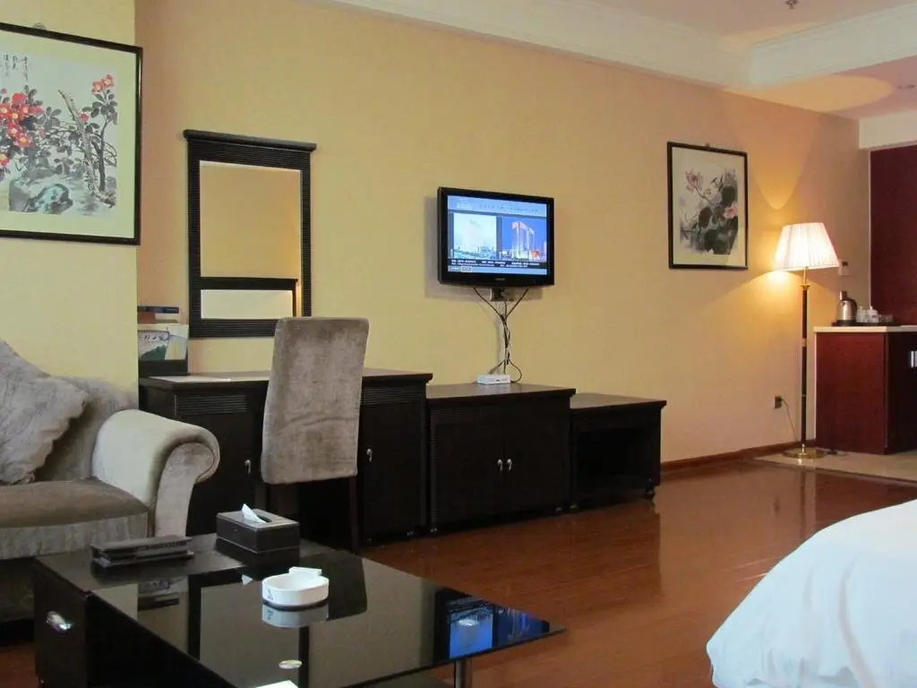 Тайчжоу: Linhai Double Dove Peace International Hotel