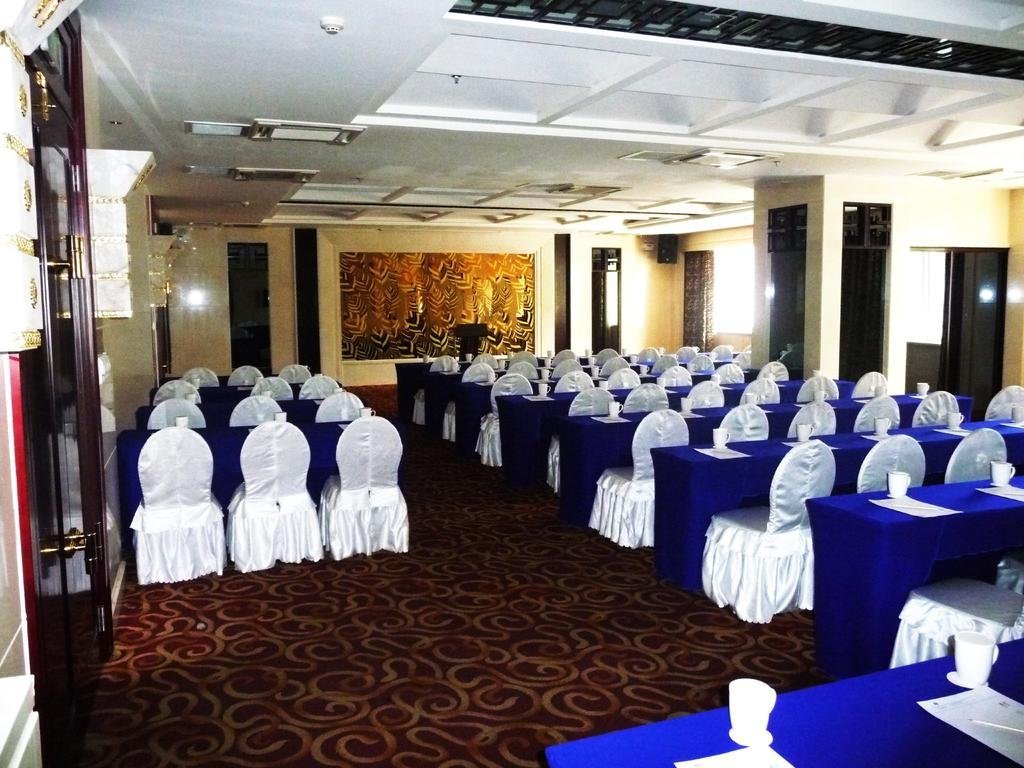 Урумчи: Southern Airlines Pearl International Hotel