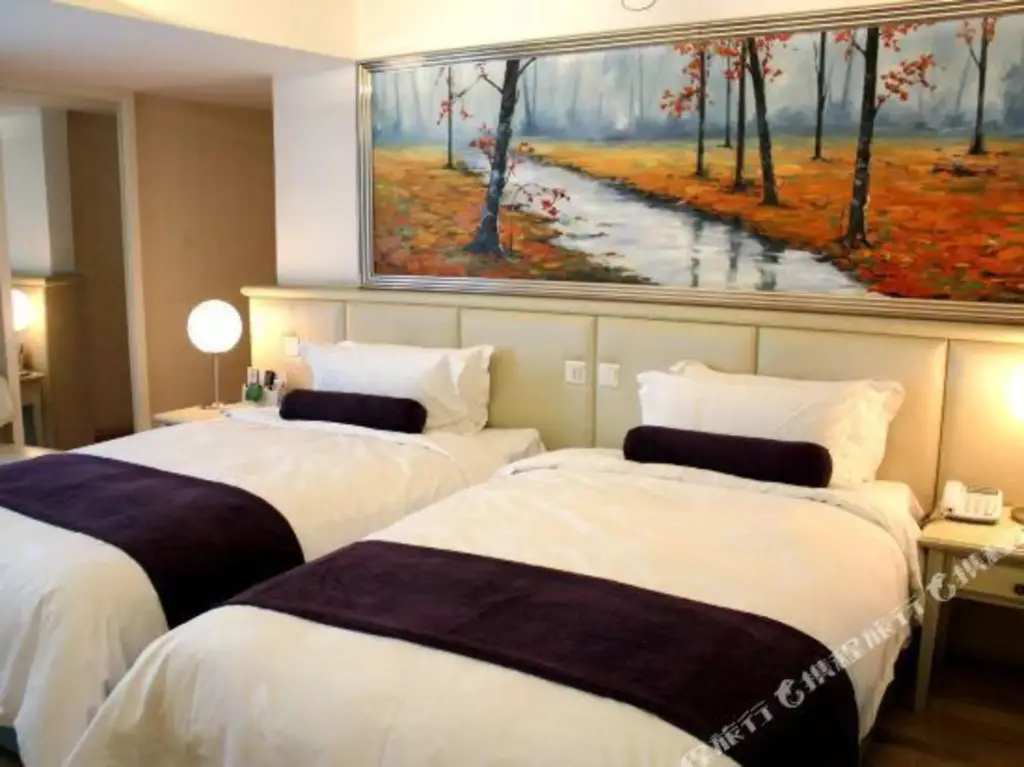 Sunshine Holiday Hotel(锦州阳光假日酒店（中央大街凌河夜市店）) — фото 1