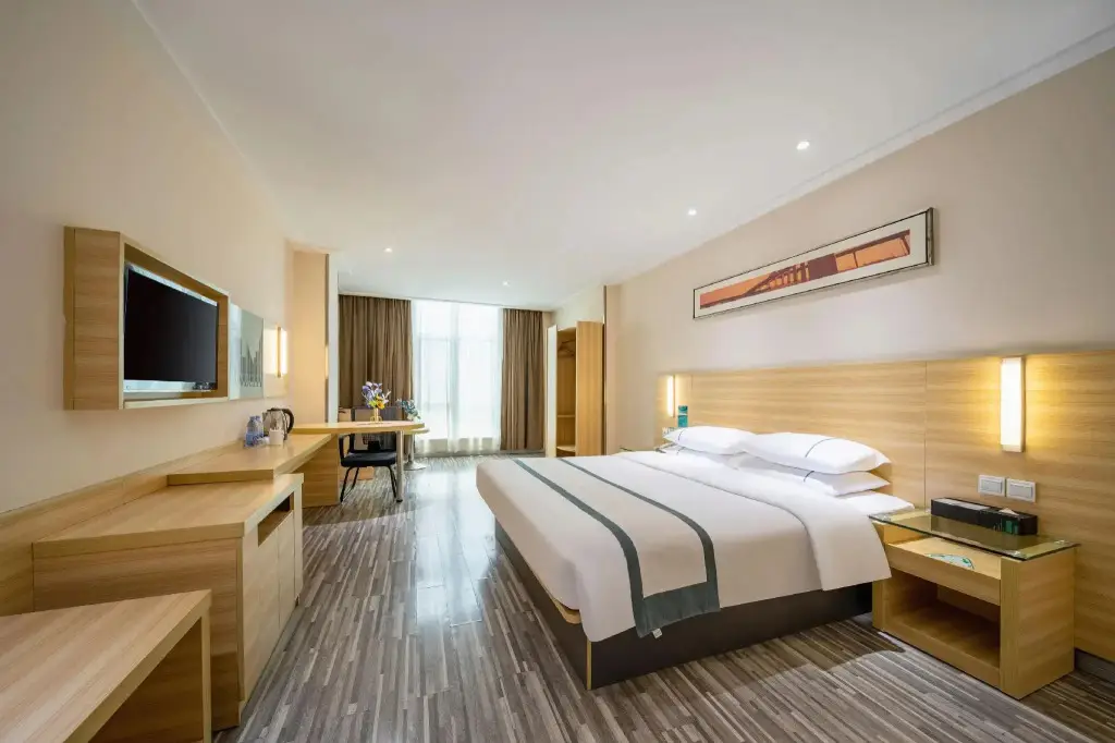 Маоминг: City Comfort Inn Maoming High Speed Railway Station Wenming Road