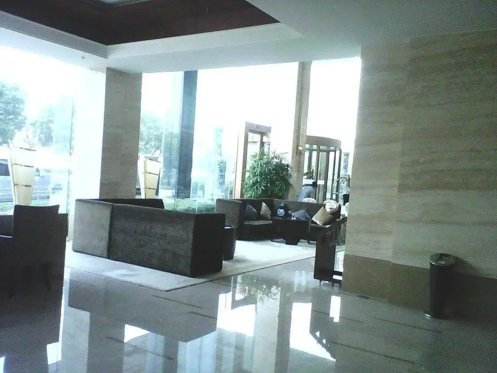 Wenjing International Hotel — фото 1