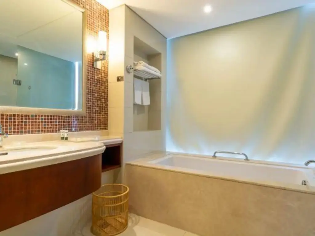 Наньтун: Wenjing International Hotel
