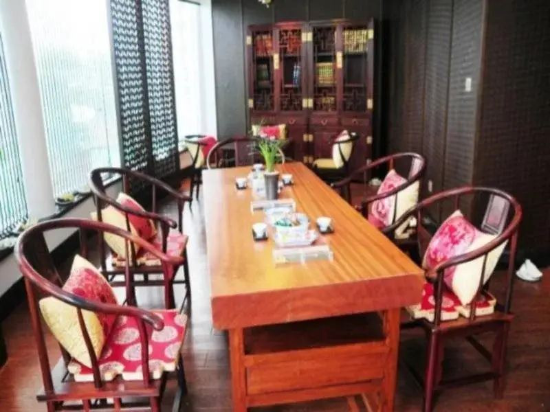 Чжэнчжоу: Dahe International Hotel