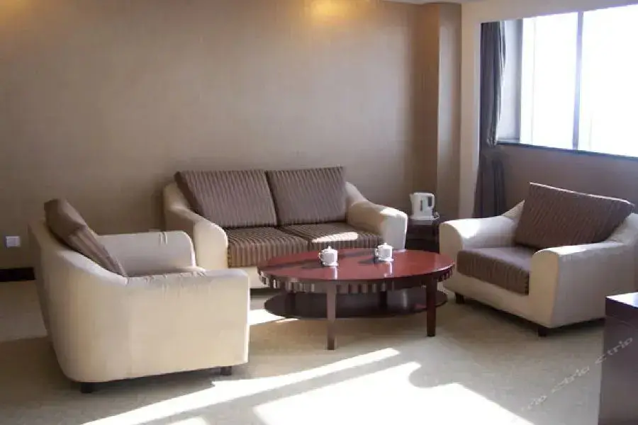 Чжэнчжоу: Glory Grand Hotel